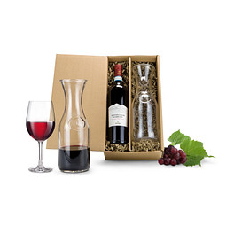 Rotwein & Karaffe