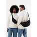 Crescent XL AWARE™ RPET Half-Moon Sling Tasche, schwarz